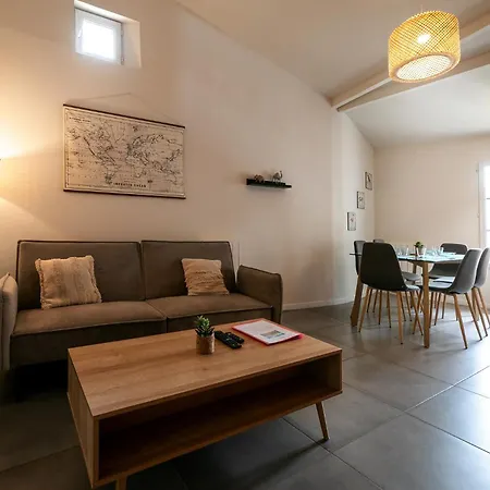Monnaie - En Centre Apartament